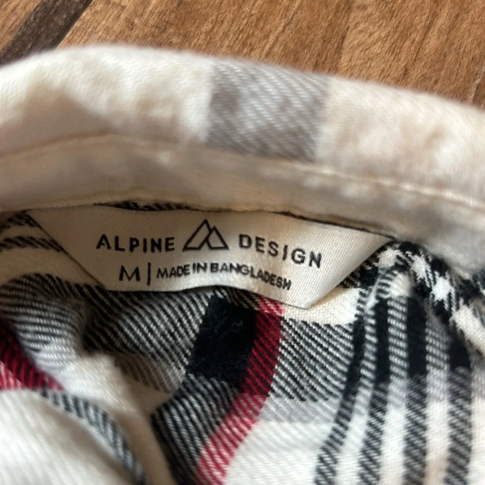 Fall button up flannels - Picture 3 of 3